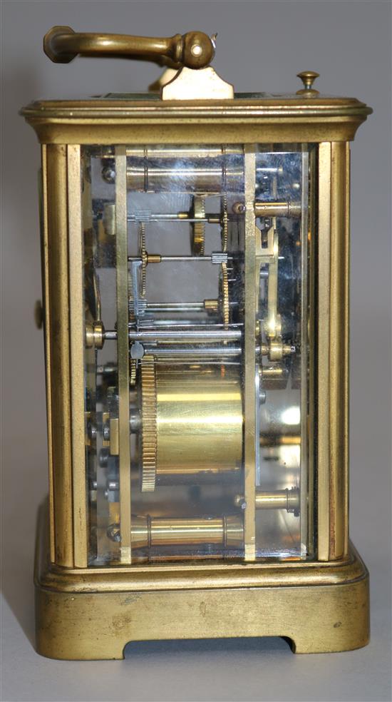A French brass cased eight day repeating carriage clock, 4.75in ex. handle.